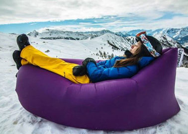 आउटडोर Inflatable खिलौने पोर्टेबल निविड़ अंधकार कैम्पिंग Inflatable Lamzac एयर सोफा बैग